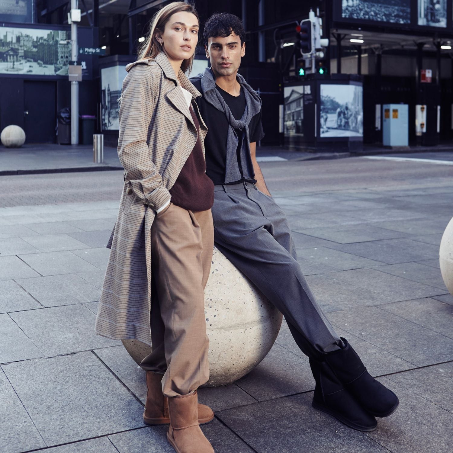 Oversized Beige Trench Coat Streetwear With Paired With Tan Ugg Boots Oversized Beige Trench Coat Streetwear With Paired With Tan Ugg Boots — Trendy Couple Outfit