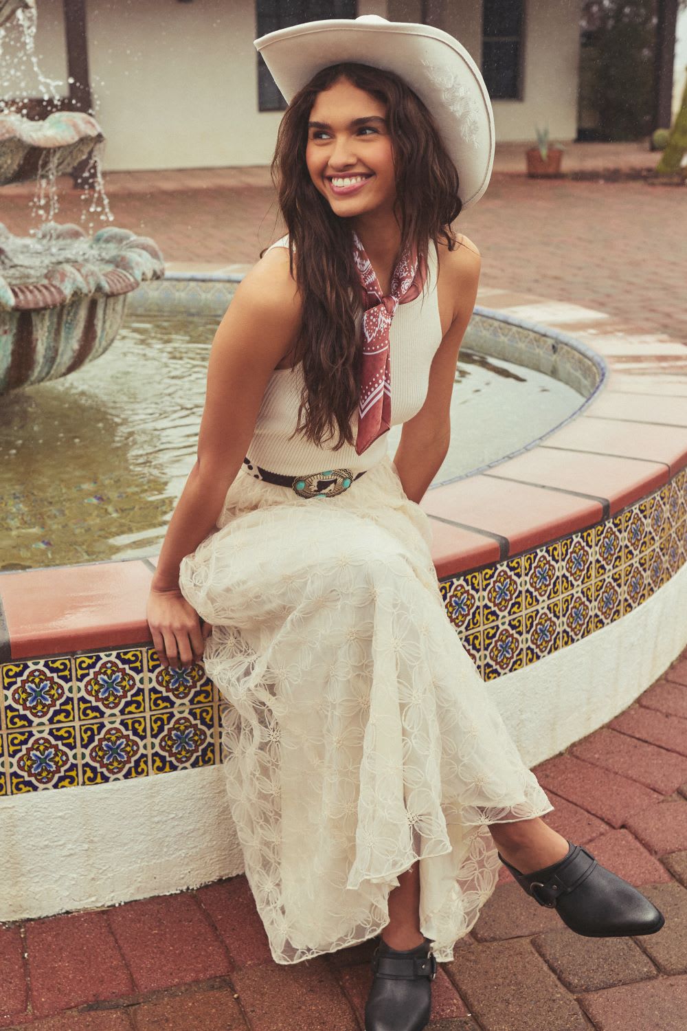 Lace Skirt With Cowboy Hat And Bandana — Trendy Cowgirl Outfits
