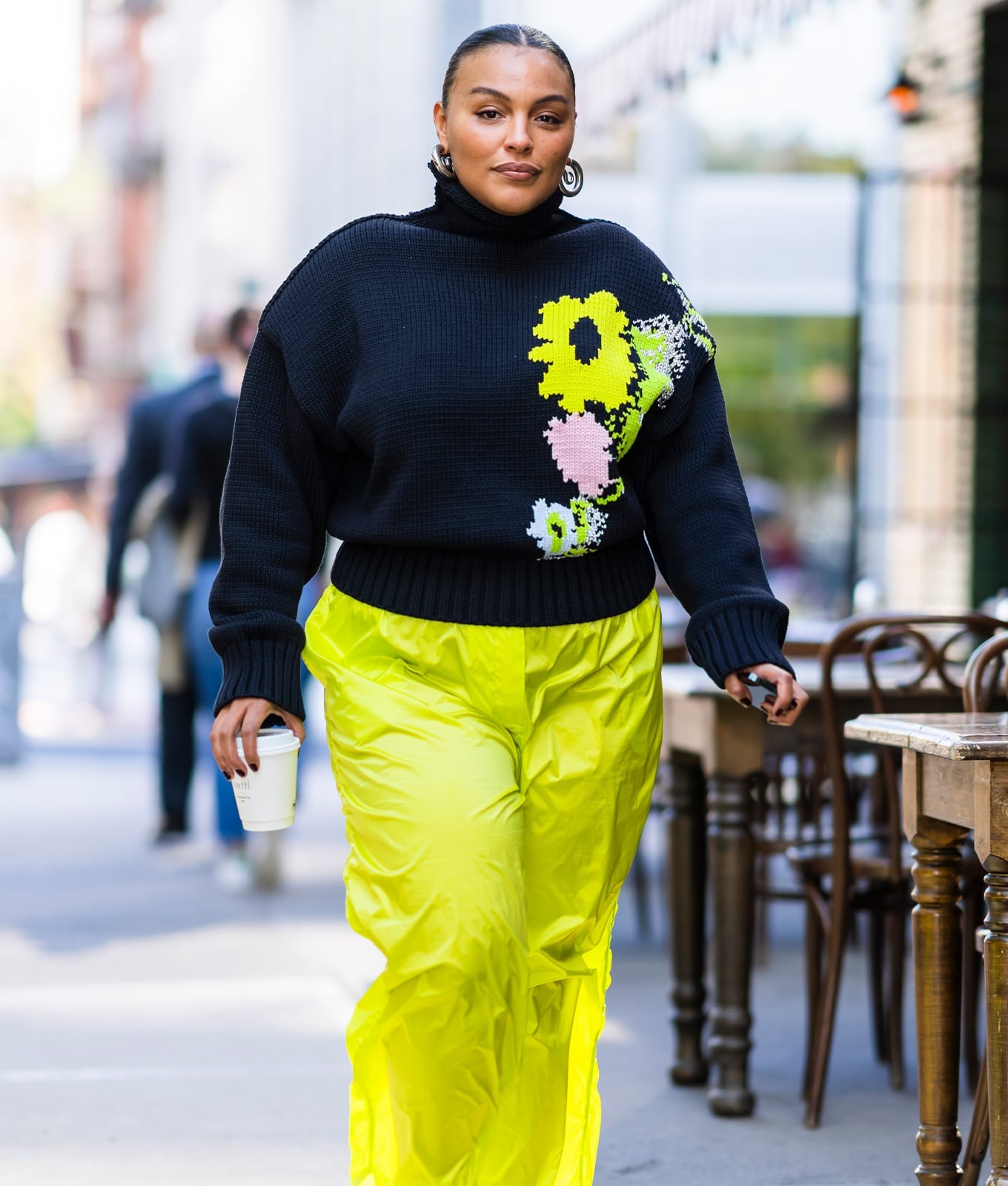 Embroidered Black Turtleneck with Neon Yellow Pants, Close-Up Take Embroidered Black Turtleneck with Neon Yellow Pants, Close-Up Take — Trendy Cozy Outfits