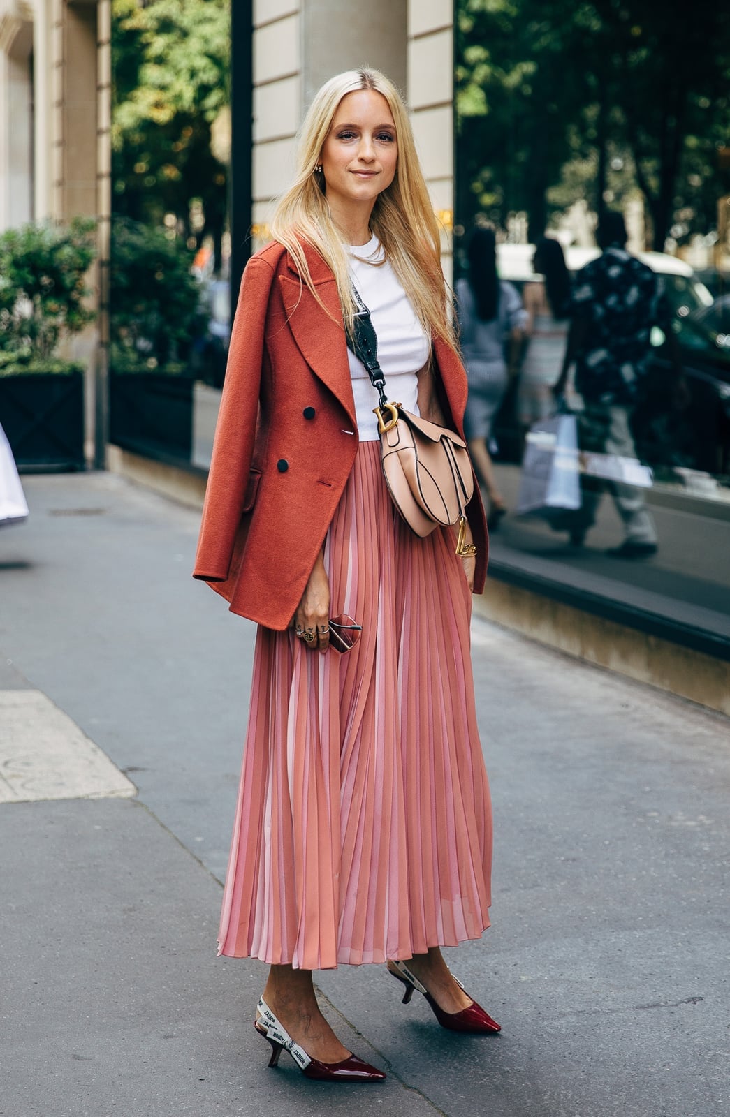 Rust Blazer Over White T-shirt and Pink Midi Skirt Rust Blazer Over White T-shirt and Pink Midi Skirt — Trendy Cozy Outfits
