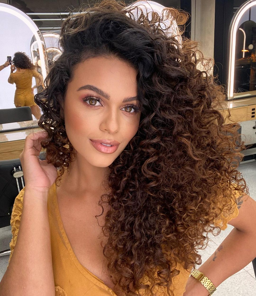 Mid-Back Layered Curls With Face-Framing Pieces Mid-Back Layered Curls With Face-Framing Pieces — Trendy Curly Hair Hairstyles