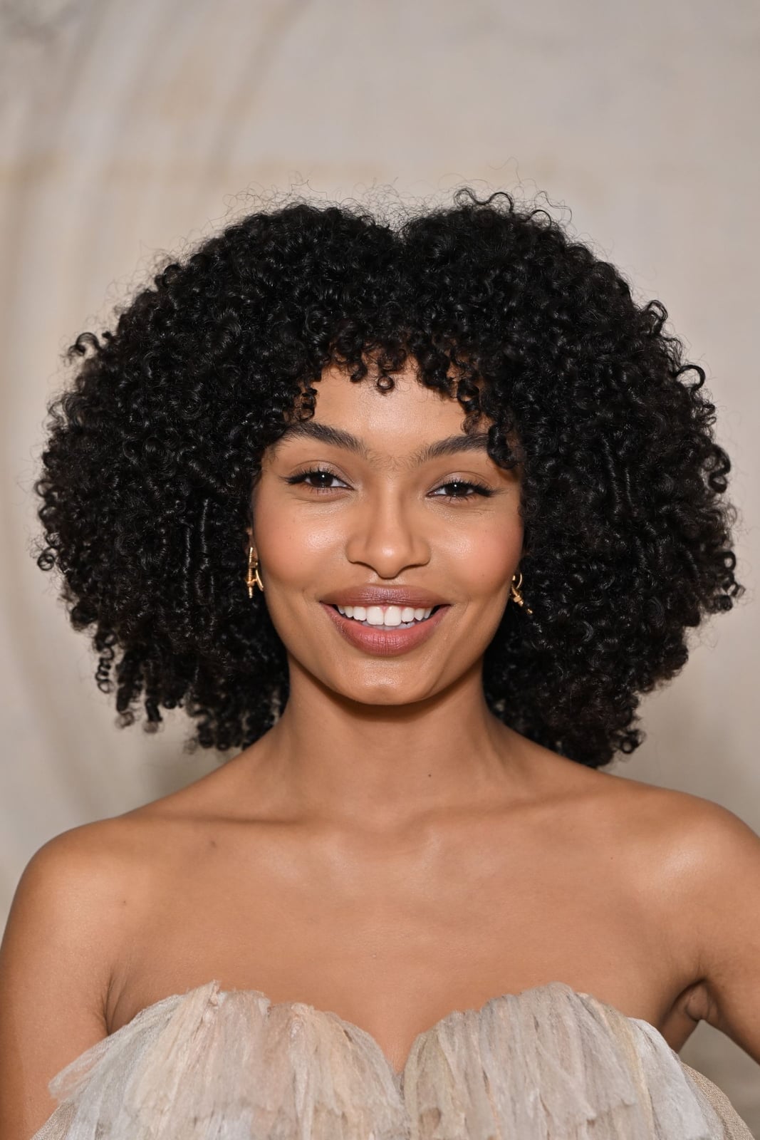Black Collarbone Cut With Natural Curls — Trendy Curly Hair Natural