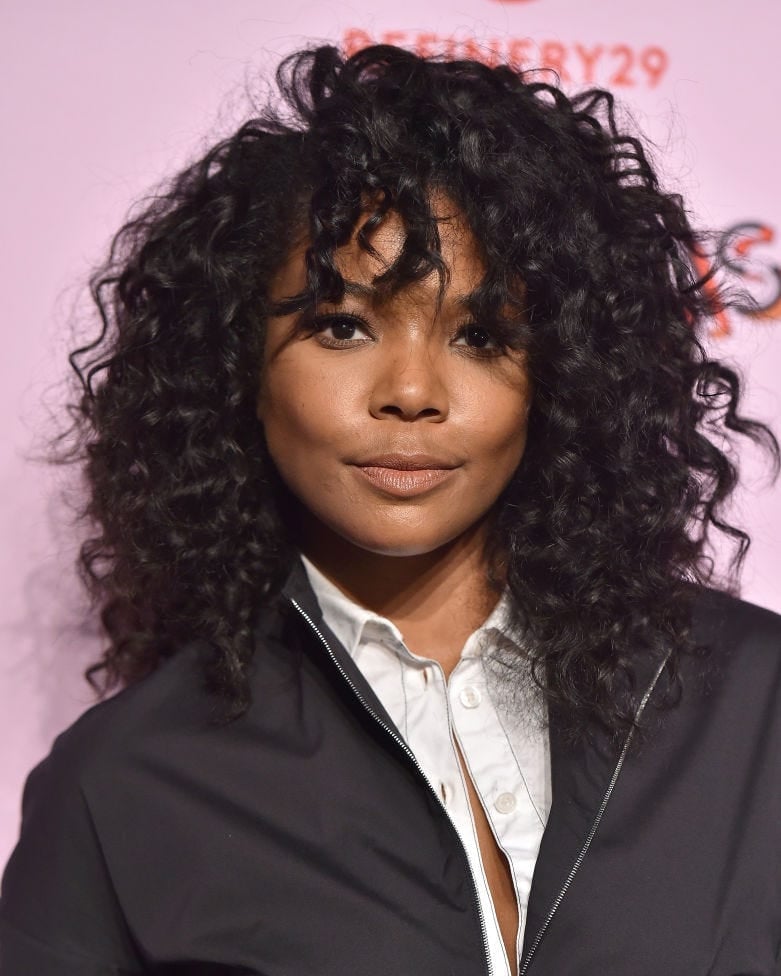 Shoulder Layers With Volume And Highlights — Trendy Curly Hair Products