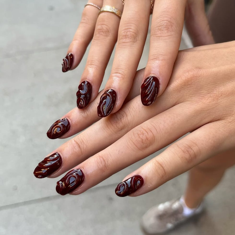 Deep Dark Brown 3D Swirl Oval Nails — Trendy Dark Nails