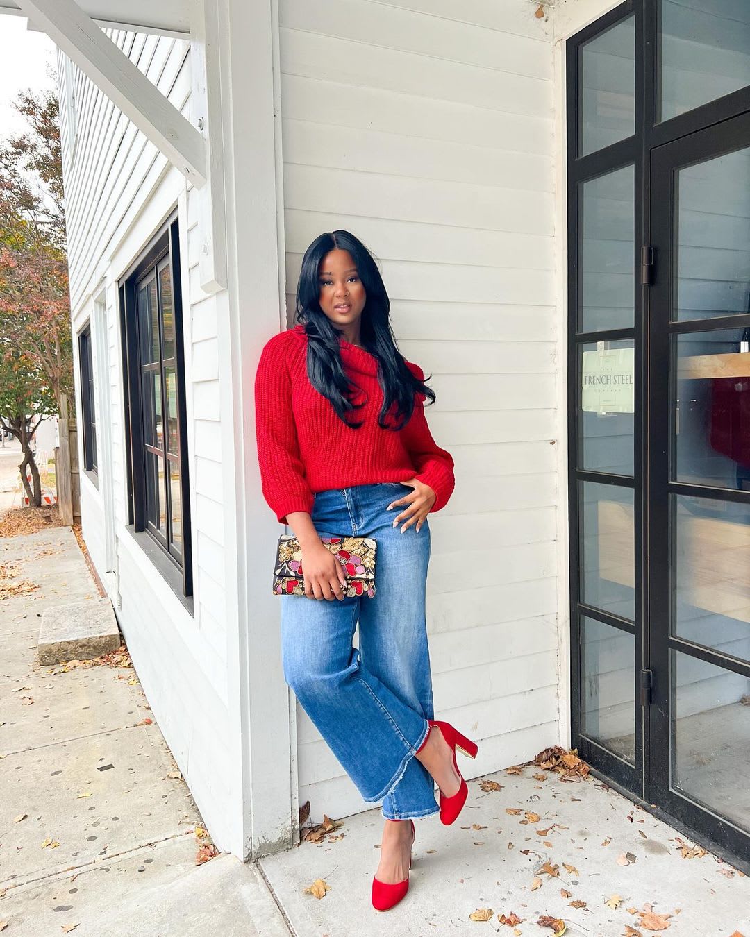 Red Chunky Knit Sweater with Wide-Leg Cropped Jeans Red Chunky Knit Sweater with Wide-Leg Cropped Jeans — Trendy Date Outfit