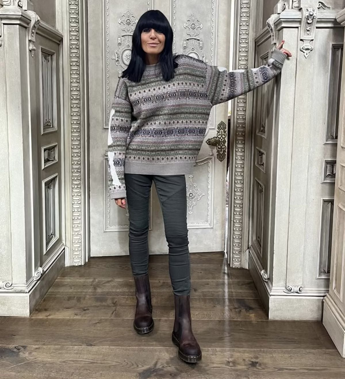 Grey Fair Isle Sweater with Moto Pants and Brown Boots Grey Fair Isle Sweater with Moto Pants and Brown Boots — Trendy Doc Martens Outfits