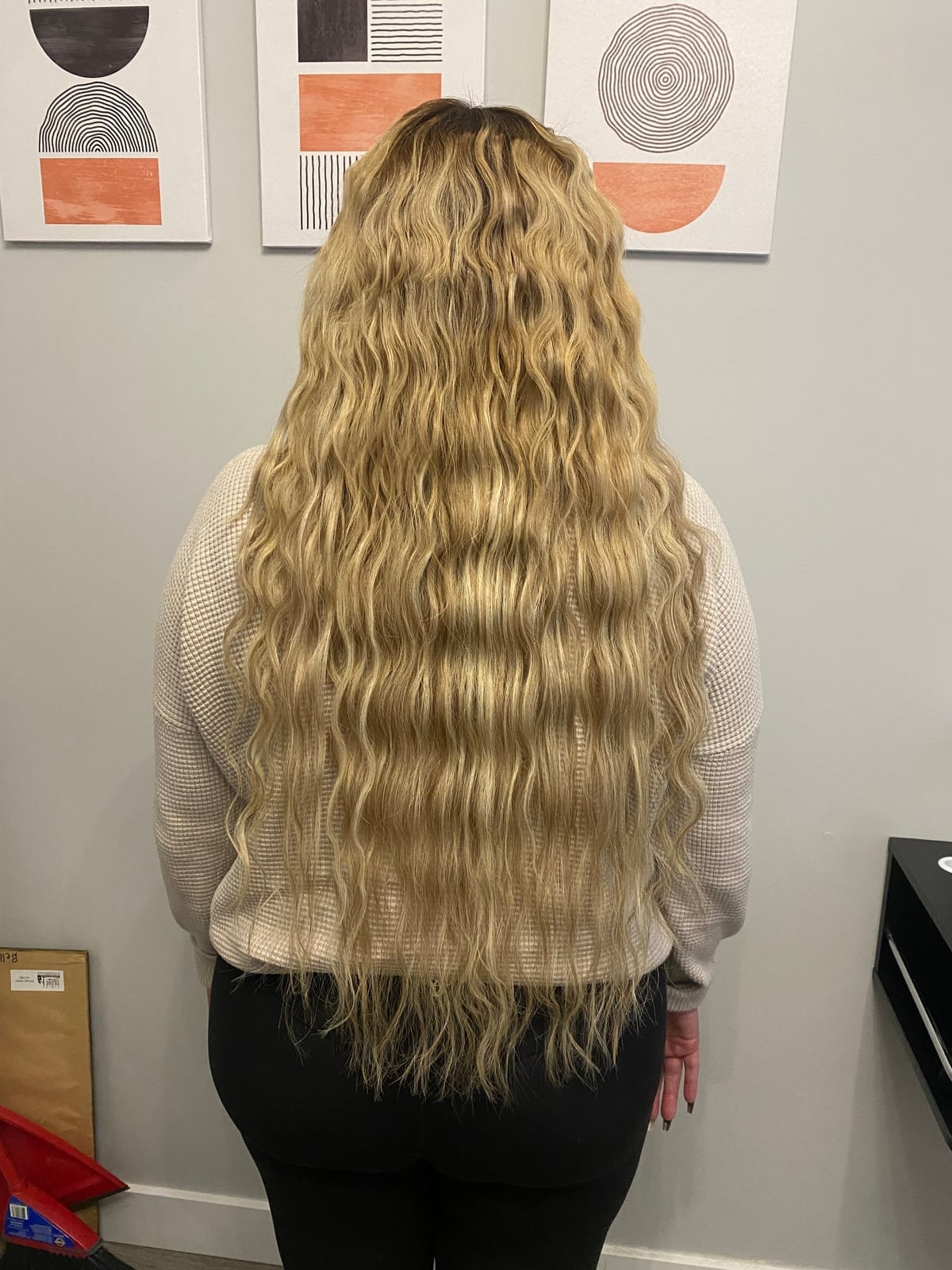 Extremely Long Wavy Platinum Blonde — Trendy Extensions Hair