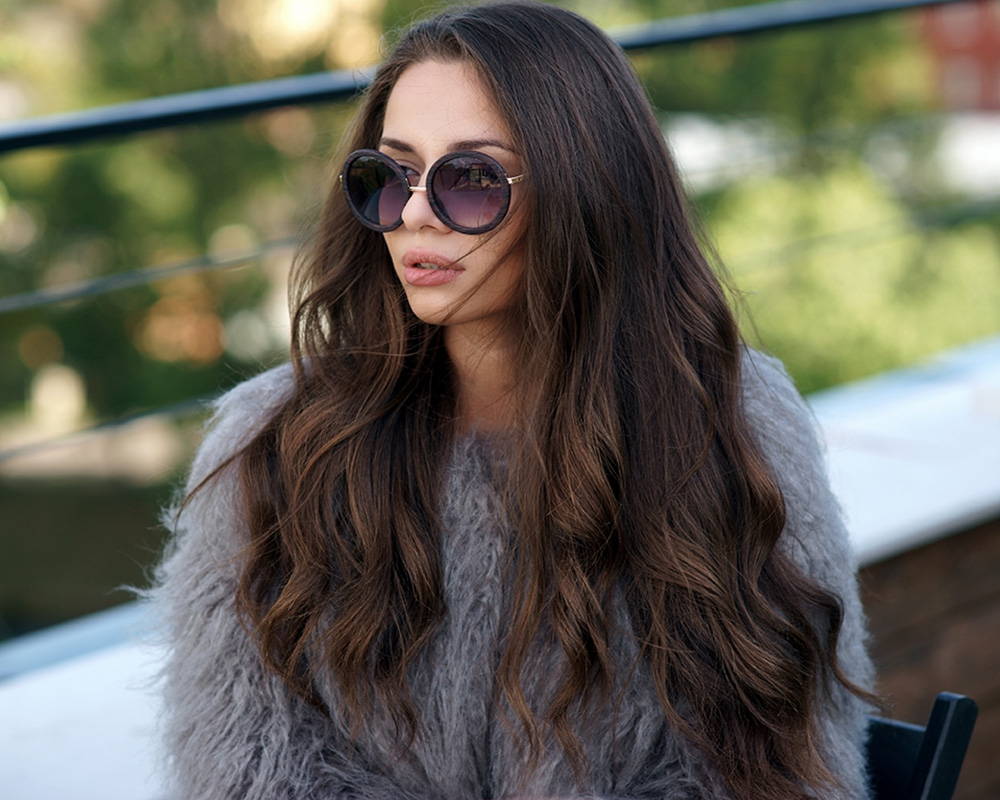 Mid-Back Dark Brown Blowout With Volume — Trendy Extensions Hair
