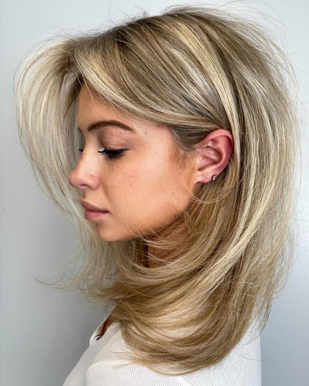 Collarbone Layered Bob With Volume Collarbone Layered Bob With Volume — Trendy Fine Hair