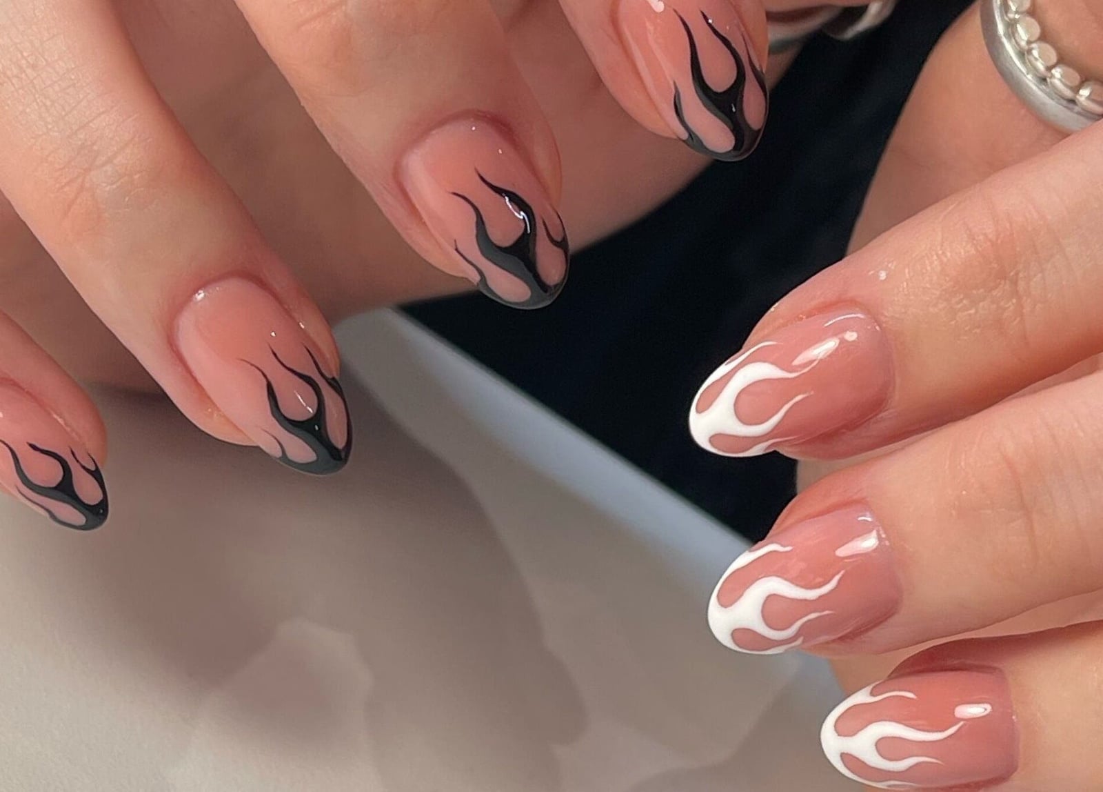 Short Oval Nude With Black White Accent Flames Short Oval Nude With Black White Accent Flames — Trendy Flame Nails