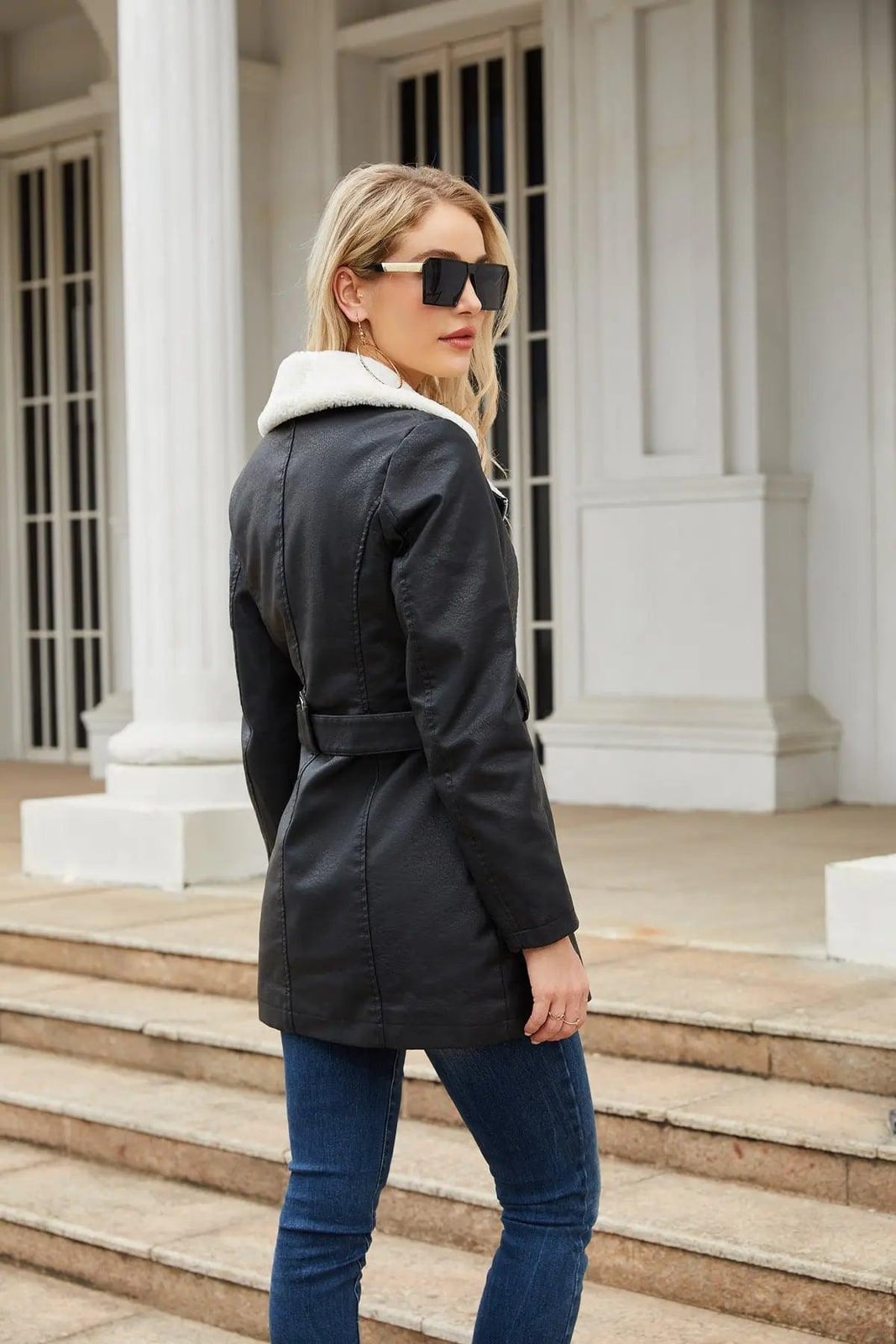 Fleece-lined Leather Jacket with White Fleece Collar Fleece-lined Leather Jacket with White Fleece Collar — Trendy Fleece Outfits