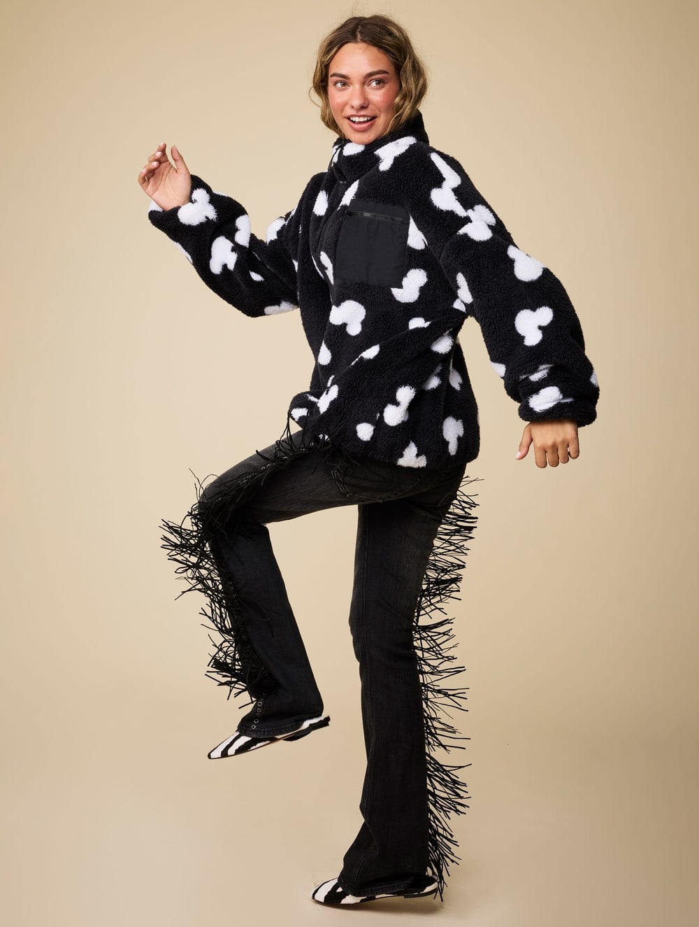 Novelty Print Fleece Jacket with Fringe Jeans Novelty Print Fleece Jacket with Fringe Jeans — Trendy Fleece Outfits