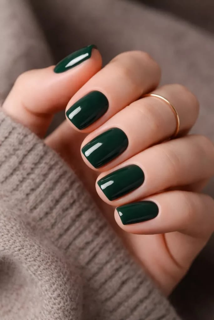 30 Green Nail Ideas That Are Trendy, Elegant & Easy to Copy | Nail Craftly