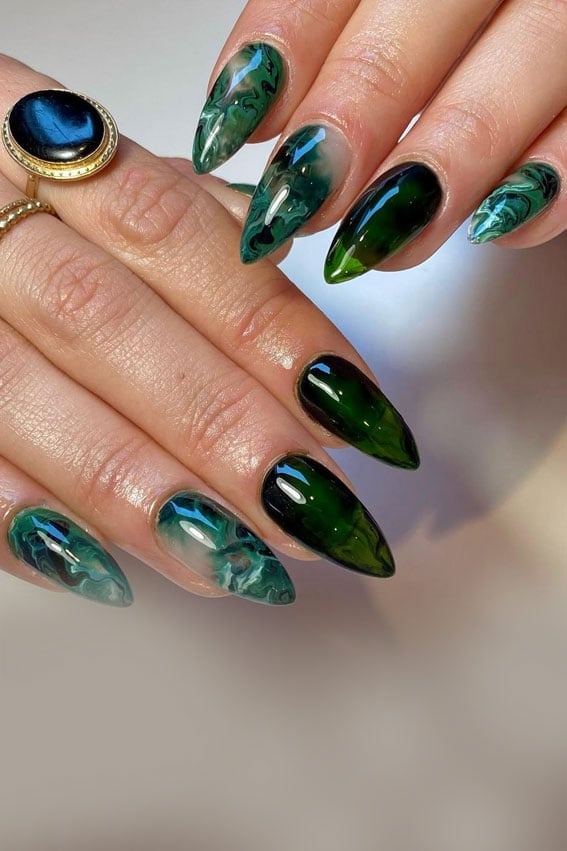Medium Almond Jelly Marble and Solid Green Medium Almond Jelly Marble and Solid Green — Trendy Forest Green Nails