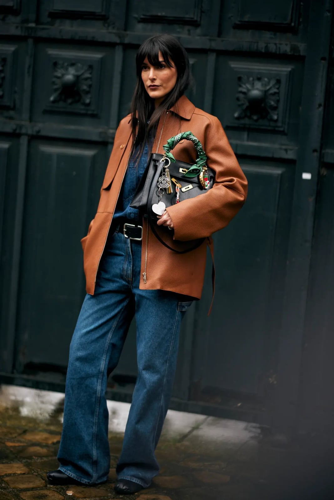 Brown Leather Jacket Over Denim Shirt and Wide-Leg Jeans — Trendy French Outfits