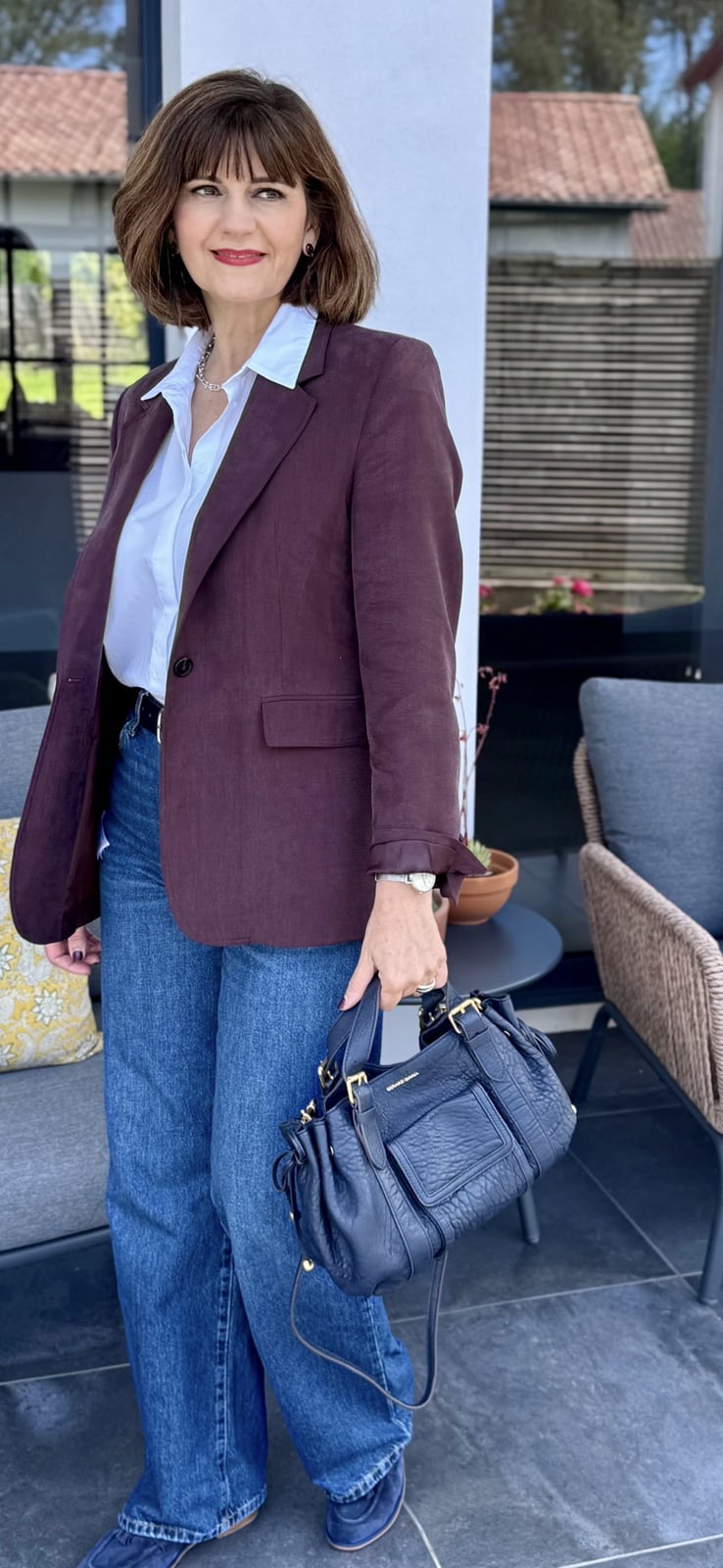 Burgundy Linen Blazer with White Shirt and Blue Jeans — Trendy French Outfits