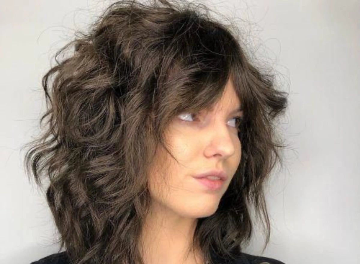 Short Ash Blonde Bob With Tousled Bangs Short Ash Blonde Bob With Tousled Bangs — Trendy Frizzy Hair