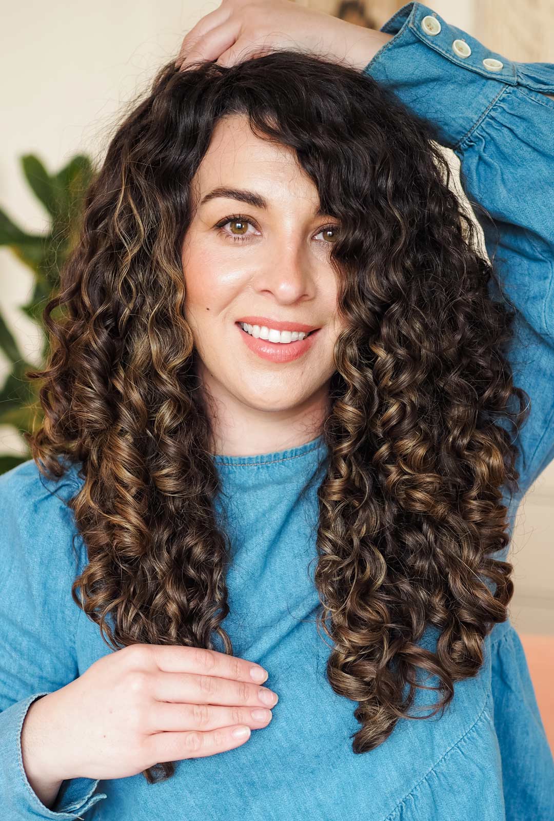 Mid-Back Layers With Rich Curl Definition Mid-Back Layers With Rich Curl Definition — Trendy Frizzy Hair