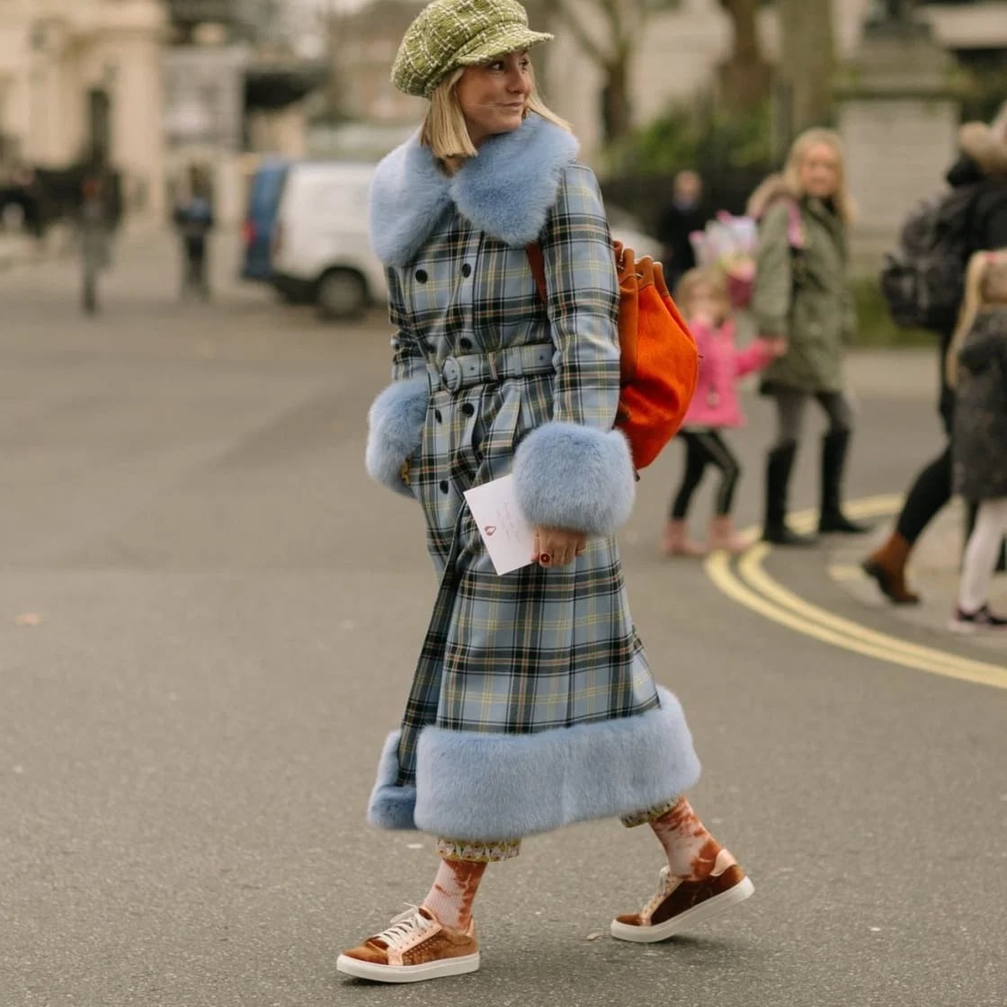 Plaid Trench With Light Blue Faux Fur Trim Plaid Trench With Light Blue Faux Fur Trim — Trendy Fur Outfits