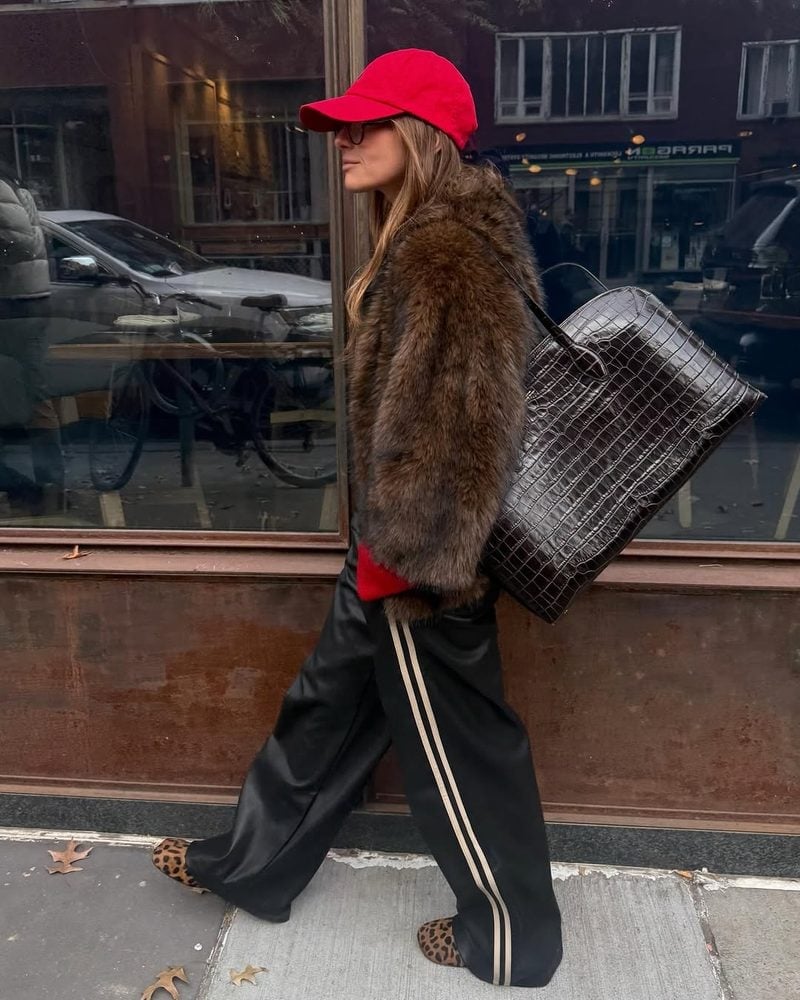 Long Brown Faux Fur Coat With Red Accents Long Brown Faux Fur Coat With Red Accents — Trendy Fur Outfits