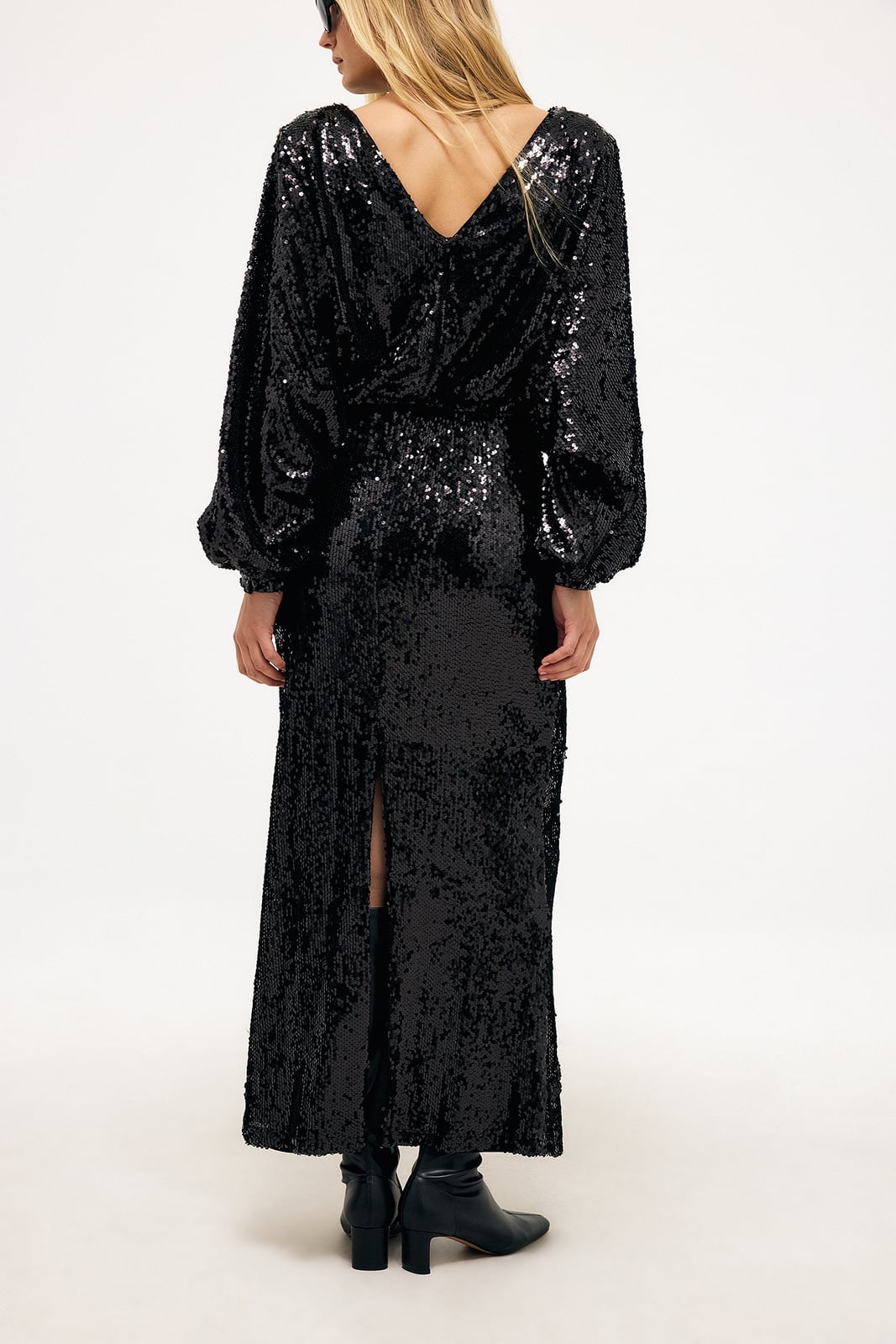 Black Long Sleeve Sequin Maxi Dress With Slit — Trendy Glitter Dresses