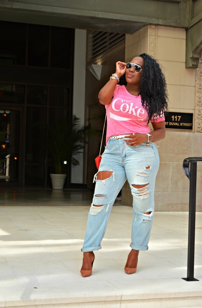Graphic Tee with Distressed Jeans and Pointed Heels — Trendy Graphic Tee Outfits