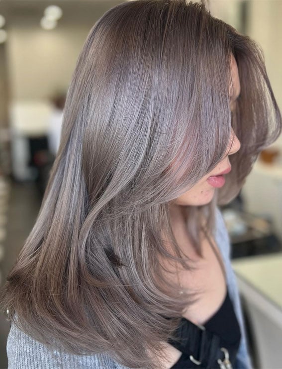 Collarbone Mushroom Blonde With Gray Undertones — Trendy Gray Hair Color