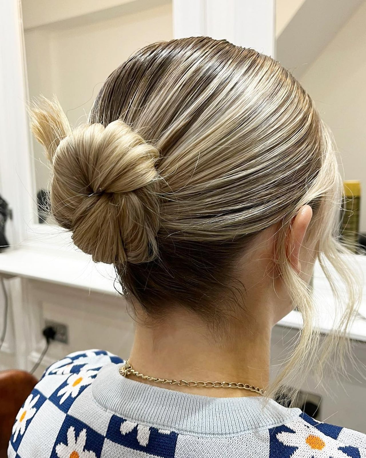 Sleek High Bun Blonde Highlights Sleek High Bun Blonde Highlights — Trendy Greasy Hair Hairstyles