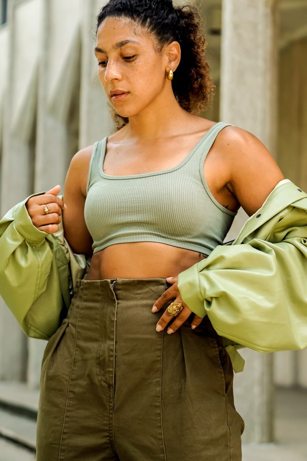Olive Green Pleated Pants with Ribbed Crop Top Olive Green Pleated Pants with Ribbed Crop Top — Trendy Green Pants Outfits