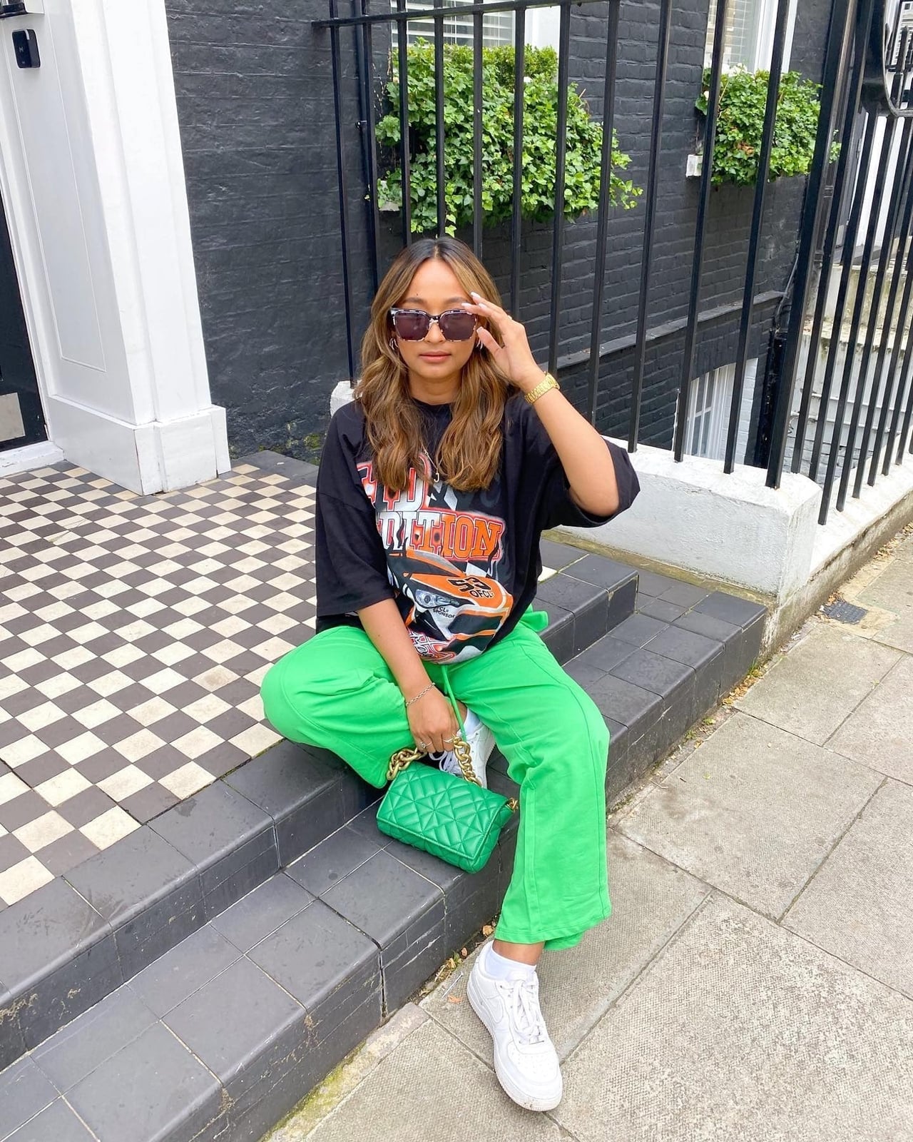 Bright Green Cargo Pants with Graphic T-Shirt Bright Green Cargo Pants with Graphic T-Shirt — Trendy Green Pants Outfits