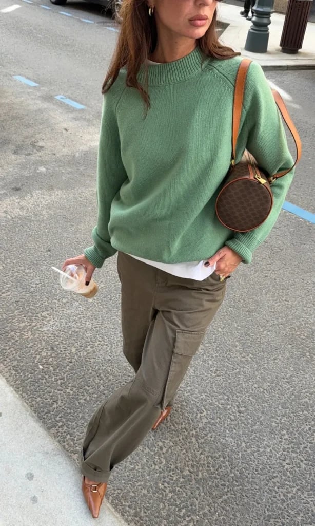 Olive Green Cargo Pants with Crewneck Sweater Olive Green Cargo Pants with Crewneck Sweater — Trendy Green Pants Outfits