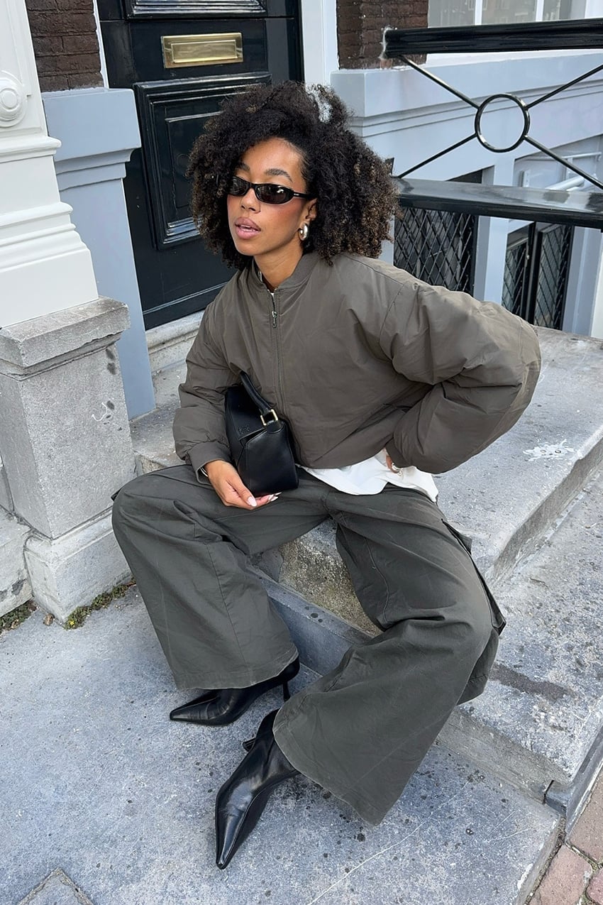 Oversized Olive Green Trousers with Bomber Jacket Oversized Olive Green Trousers with Bomber Jacket — Trendy Green Pants Outfits