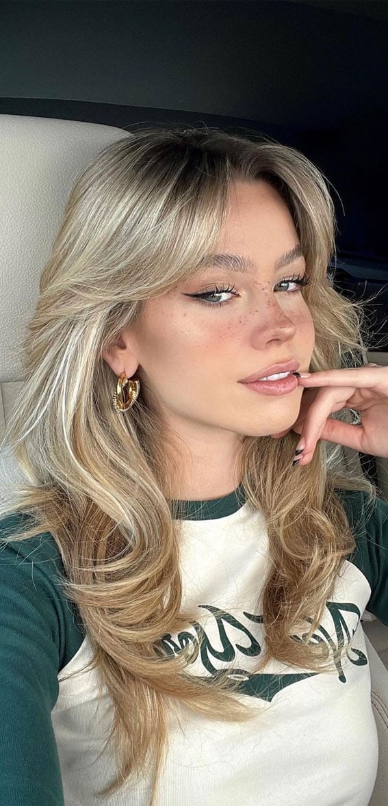 Fine Wavy Collarbone With Ash Blonde Highlights — Trendy Hair Pictures