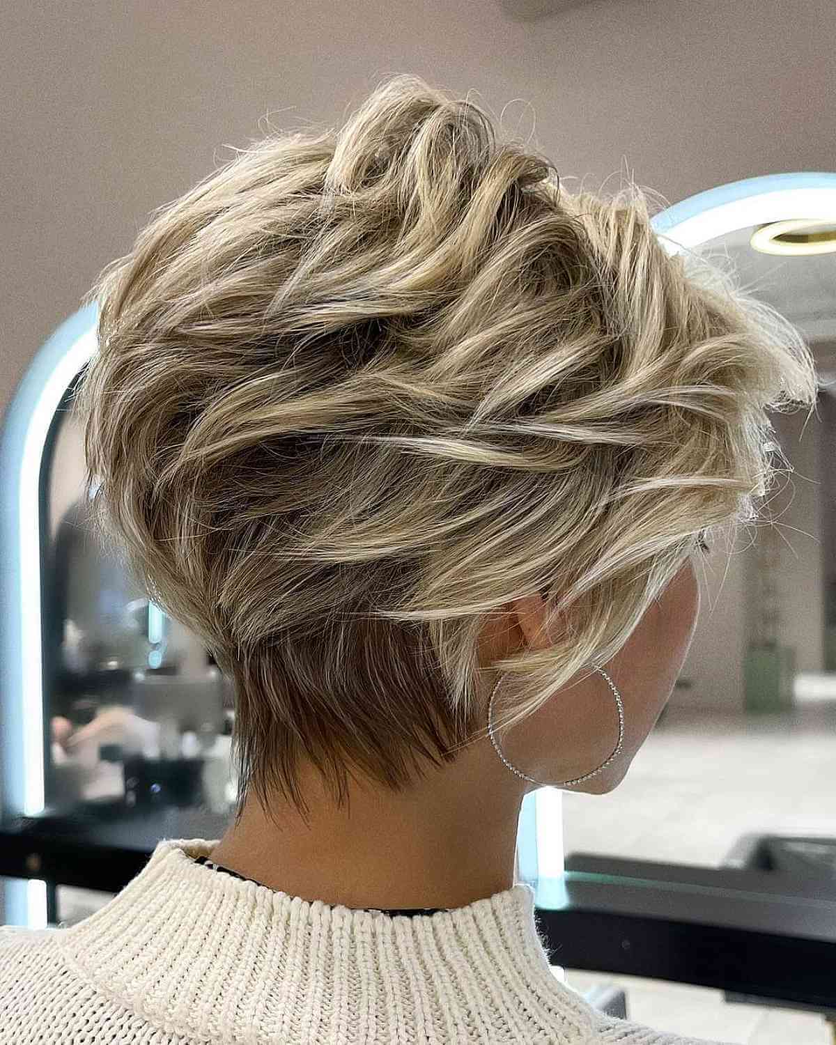 Grey Pixie With White Highlights And Side-Swept Bangs — Trendy Hairstyles for Thick Hair