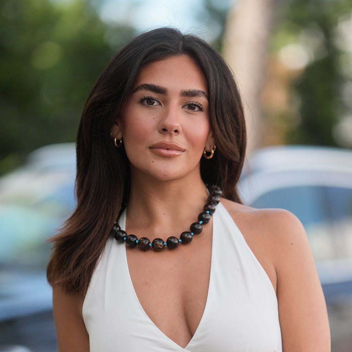 Dark Brown Collarbone Blunt Bob — Trendy Hairstyles for Thick Hair