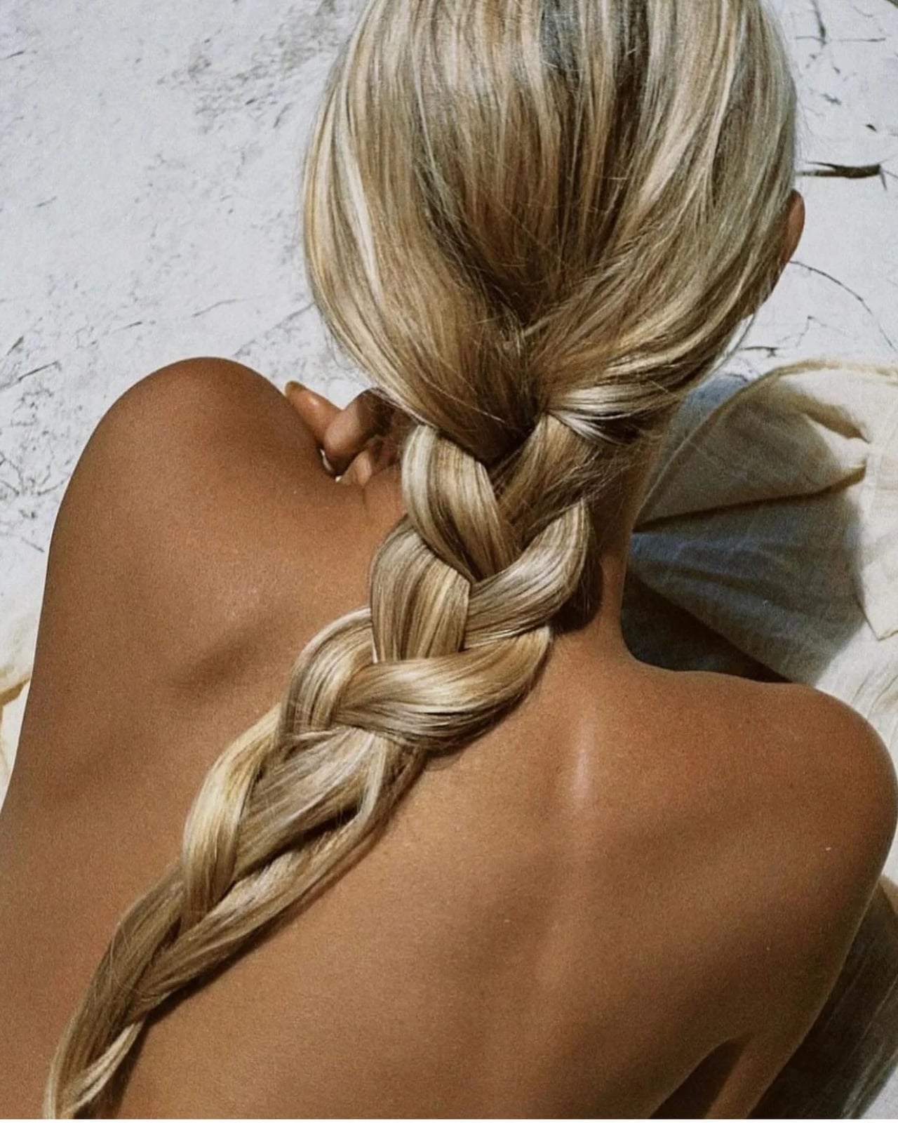 Mid-Back Thick Wavy Blonde Braid Mid-Back Thick Wavy Blonde Braid — Trendy Hairstyles to Do