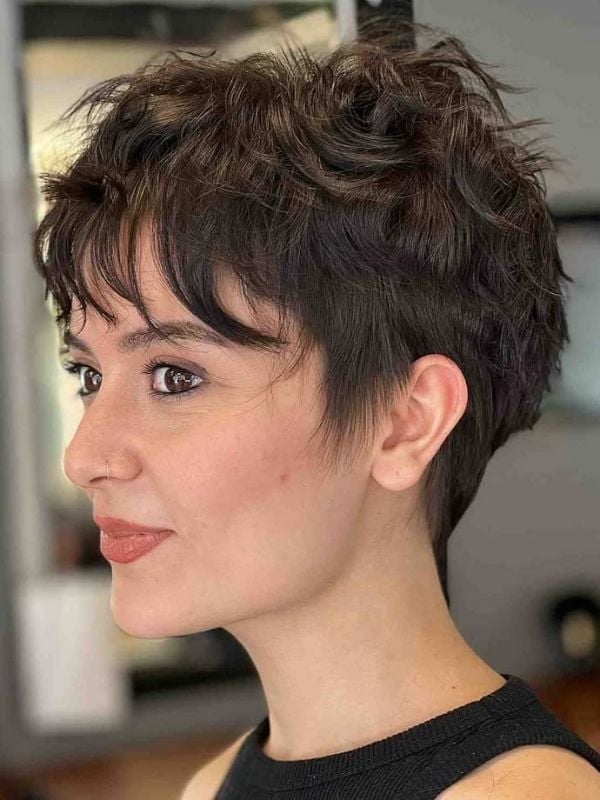 Chin Length Bob With Face-Framing Layers Chin Length Bob With Face-Framing Layers — Trendy Hairstyles to Do