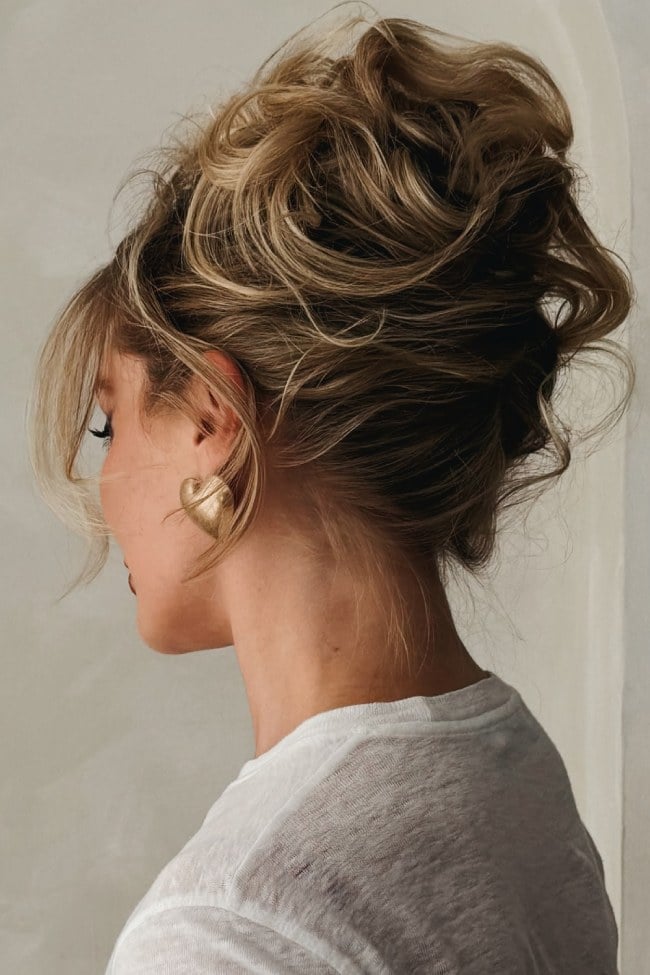 Messy Textured Ash Blonde Bun — Trendy High Bun Hairstyles