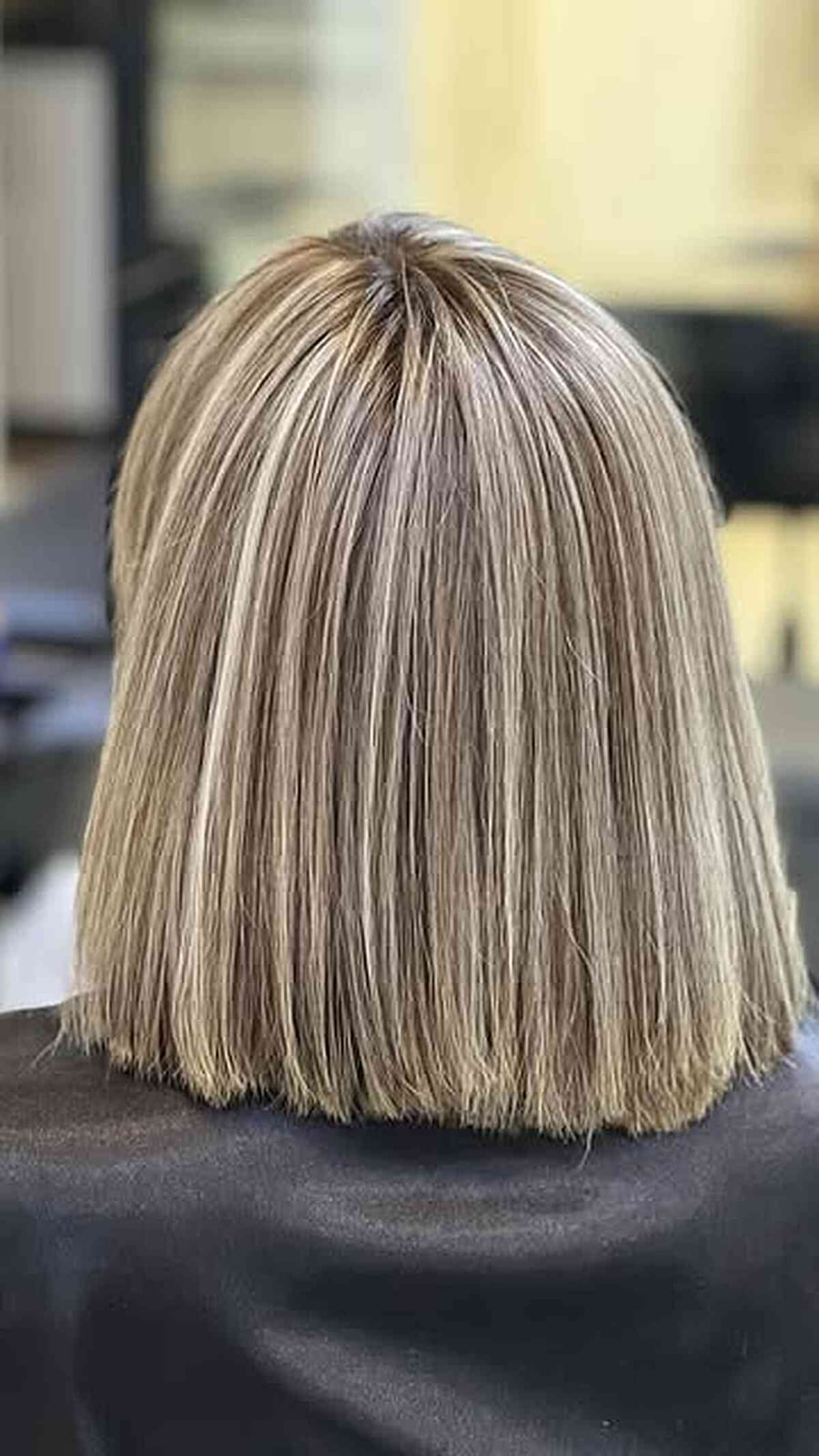 Collarbone Blunt Bob With Ash Blonde Highlights — Trendy Highlights Hair
