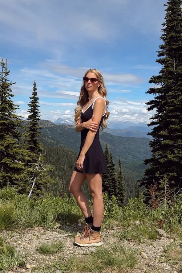 Black Athletic Mini-Dress On Trail Black Athletic Mini-Dress On Trail — Trendy Hiking Outfits