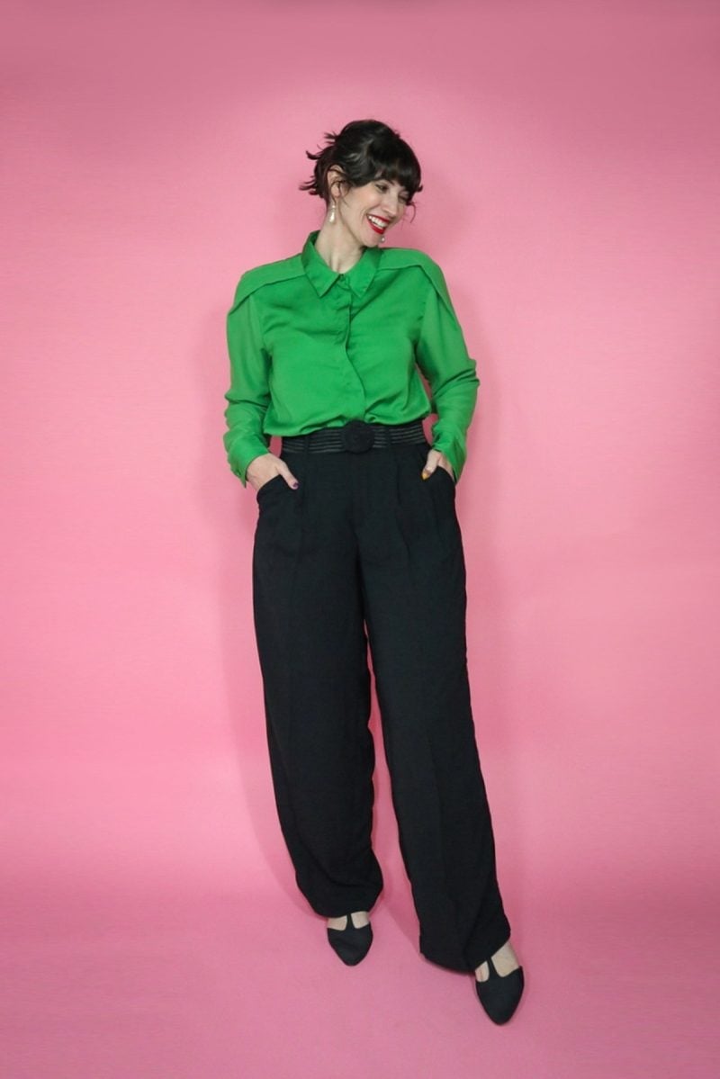 Green Button-Up Shirt and Black Wide-Leg Trousers Green Button-Up Shirt and Black Wide-Leg Trousers — Trendy Interview Outfits