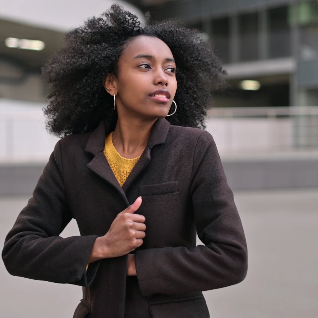Dark Brown Blazer Over Yellow Knit Top Dark Brown Blazer Over Yellow Knit Top — Trendy Interview Outfits