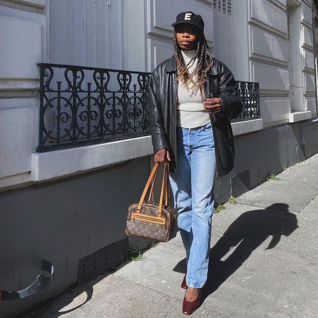 Oversized Black Leather Jacket with Striped Turtleneck and Jeans Oversized Black Leather Jacket with Striped Turtleneck and Jeans — Trendy Jacket Outfits
