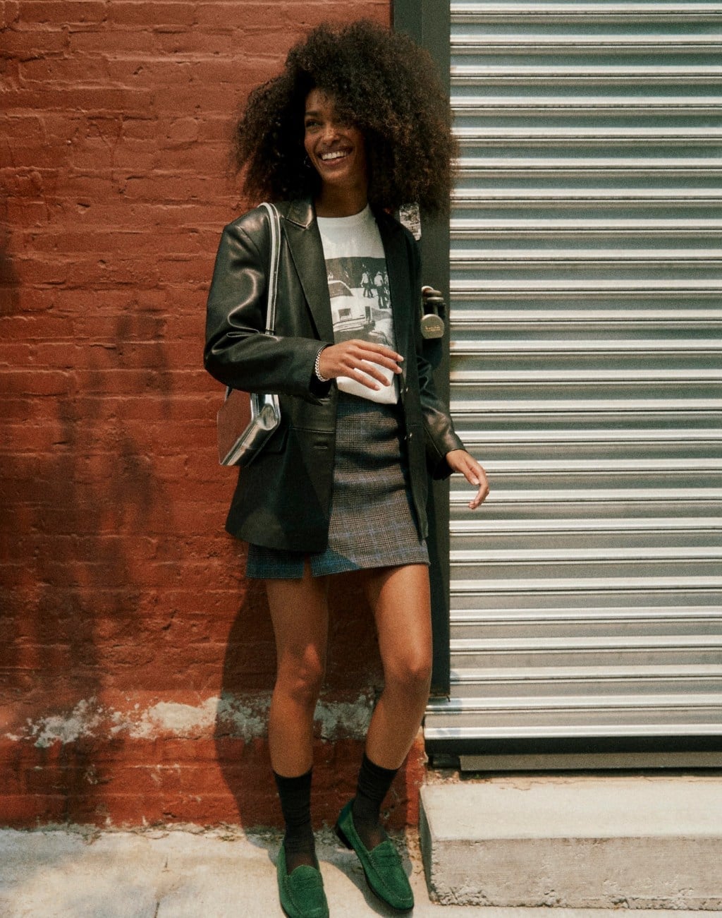 Black Leather Blazer with Graphic Tee and Denim, Office-Safe Version Black Leather Blazer with Graphic Tee and Denim, Office-Safe Version — Trendy Jacket Outfits