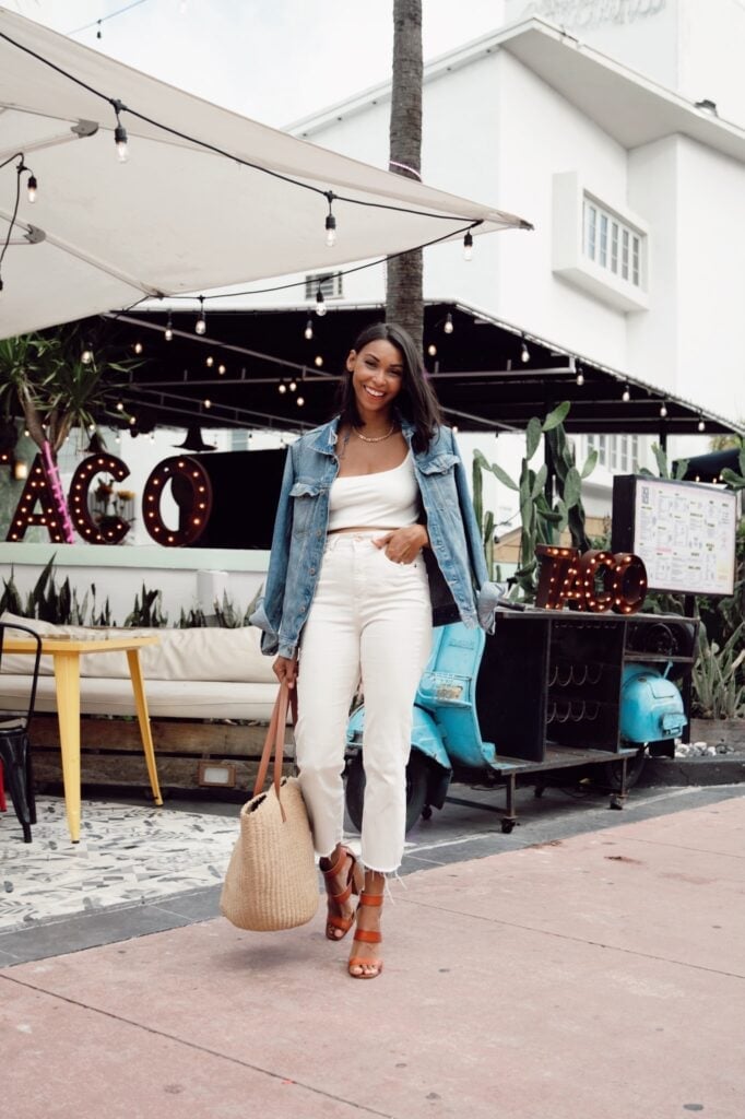 Classic Blue Denim Jacket with Straw Tote Classic Blue Denim Jacket with Straw Tote — Trendy Jean Jacket Outfits