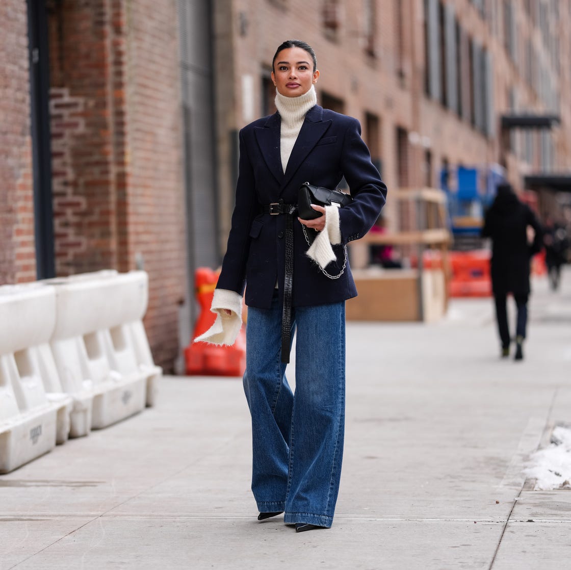 Blue Wide-Leg Jeans with a Cream Turtleneck and Navy Blazer — Trendy Jeans Outfits