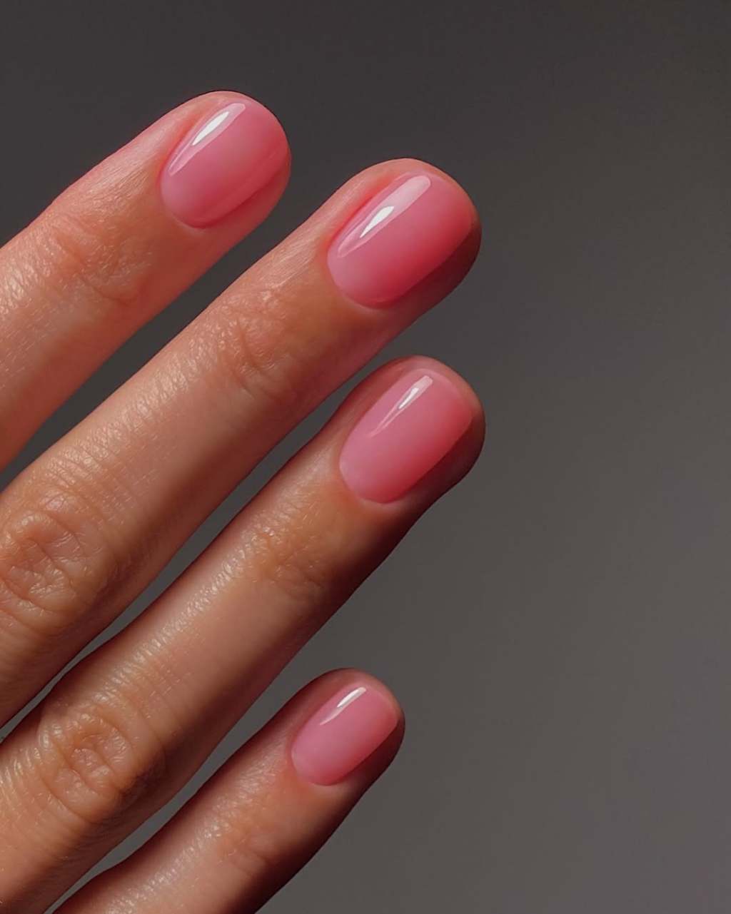 Sheer Pink Jelly Short Oval Nails, Highlighting The Glossy — Trendy Jelly Nails