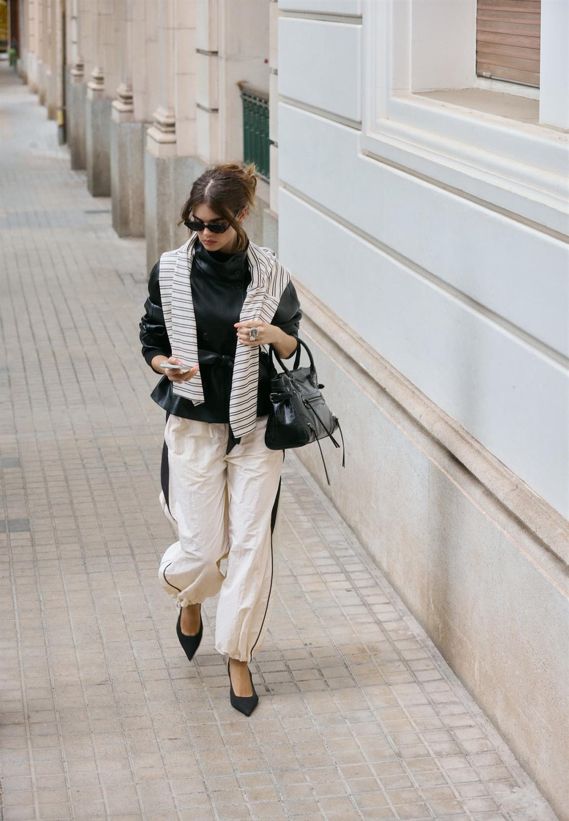 Striped Wide Leg Joggers with Draped Knit and Pointed Heels Striped Wide Leg Joggers with Draped Knit and Pointed Heels — Trendy Jogging Outfits