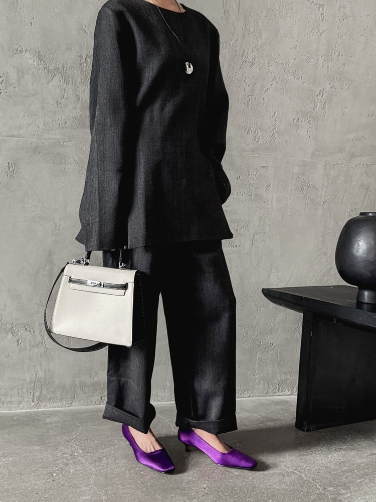 Monochrome Outfit with Vibrant Purple Kitten Heels — Trendy Kitten Heels Outfits