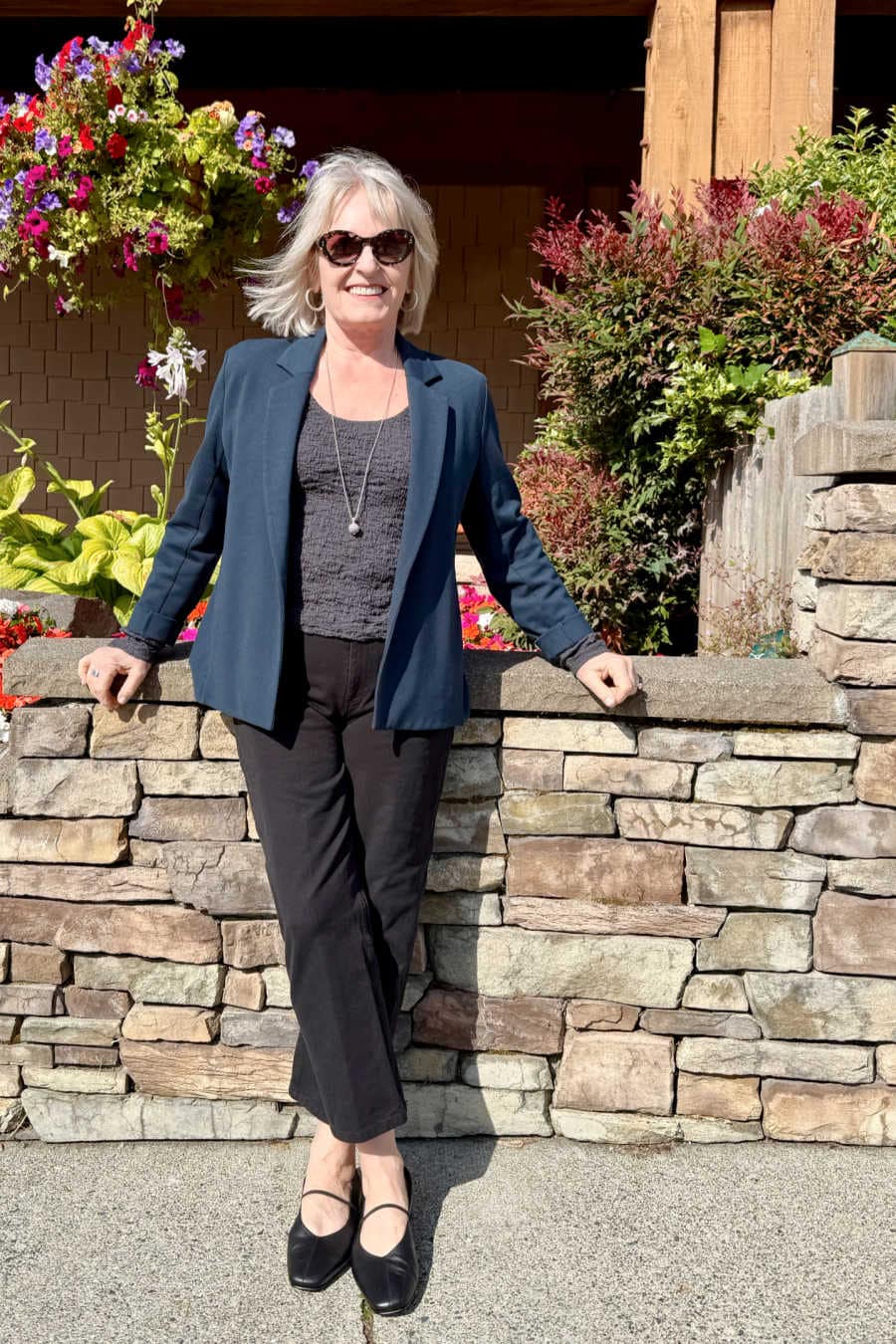 Dark Teal Blazer with Grey Textured Top and Black Pants Dark Teal Blazer with Grey Textured Top and Black Pants — Trendy Lazy Outfits